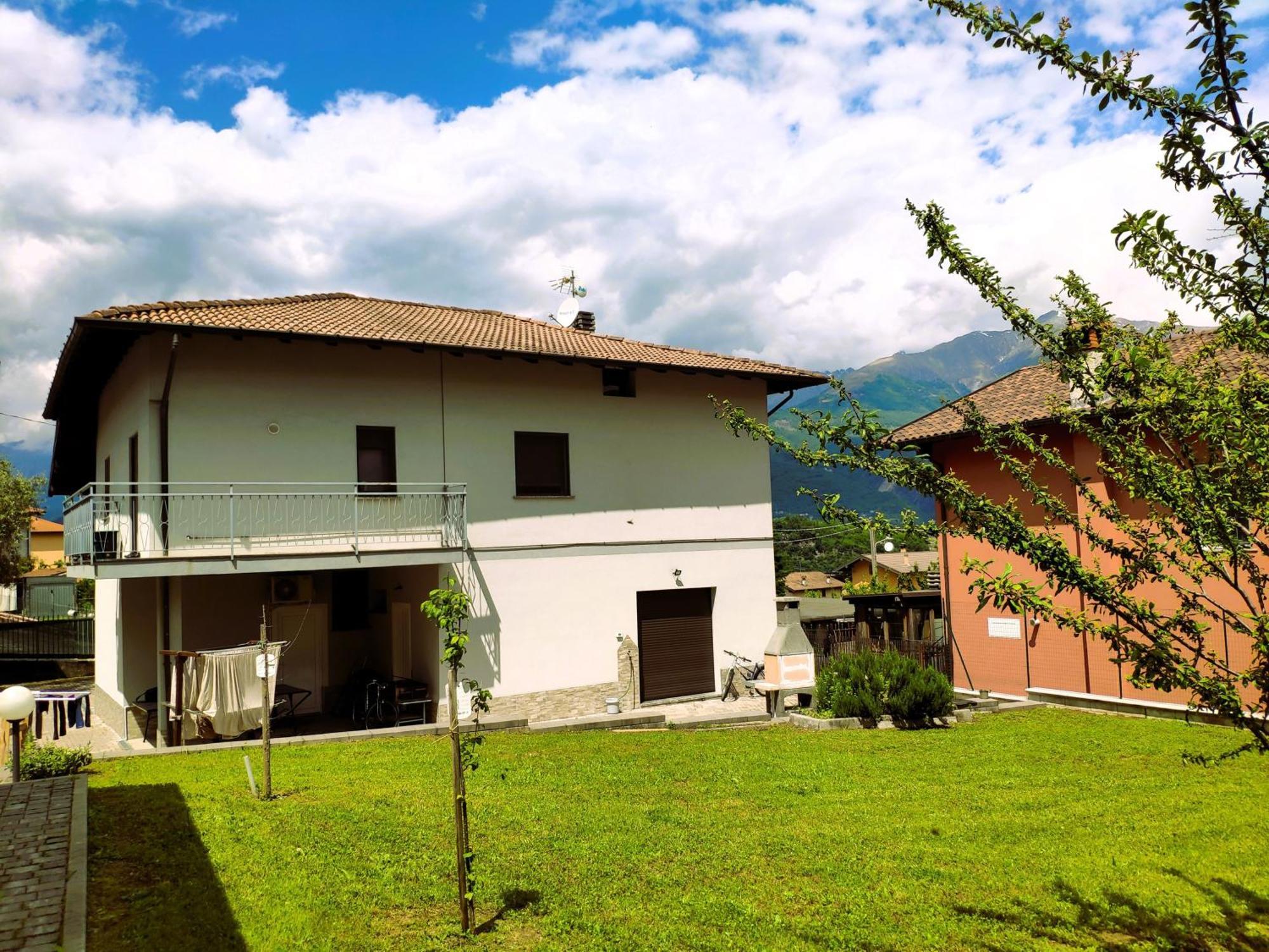 Chiaro House Apartment Colico Exterior foto